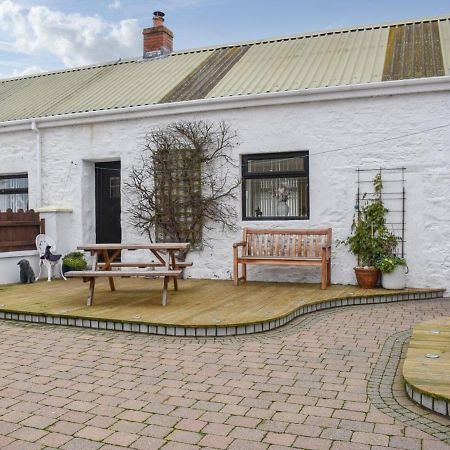 Rose Cottage Captivating 1-Bed Cottage In Bangor エクステリア 写真